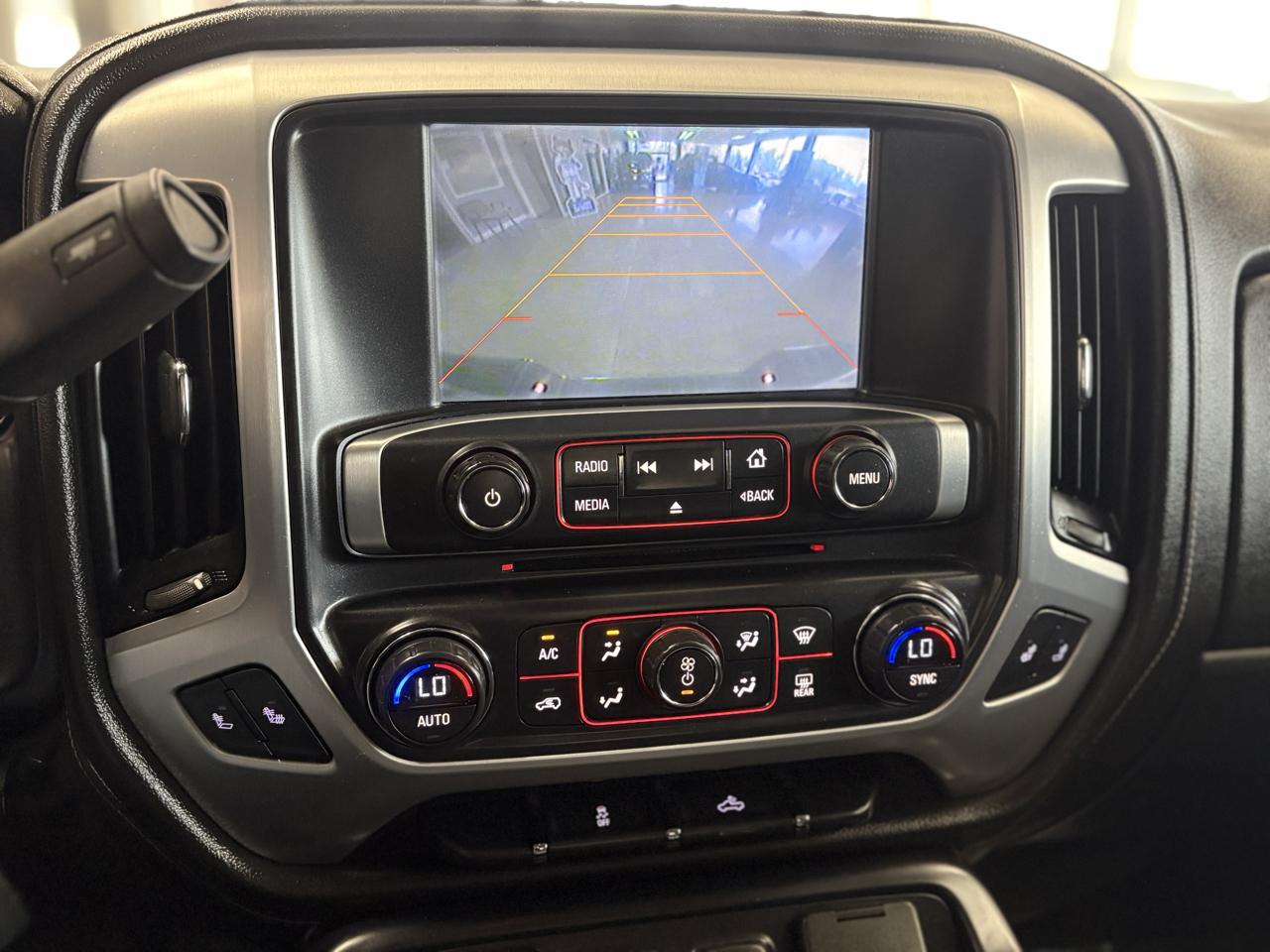 GMC Sierra 1500 4WD Double Cab 143.5" SLE 2015