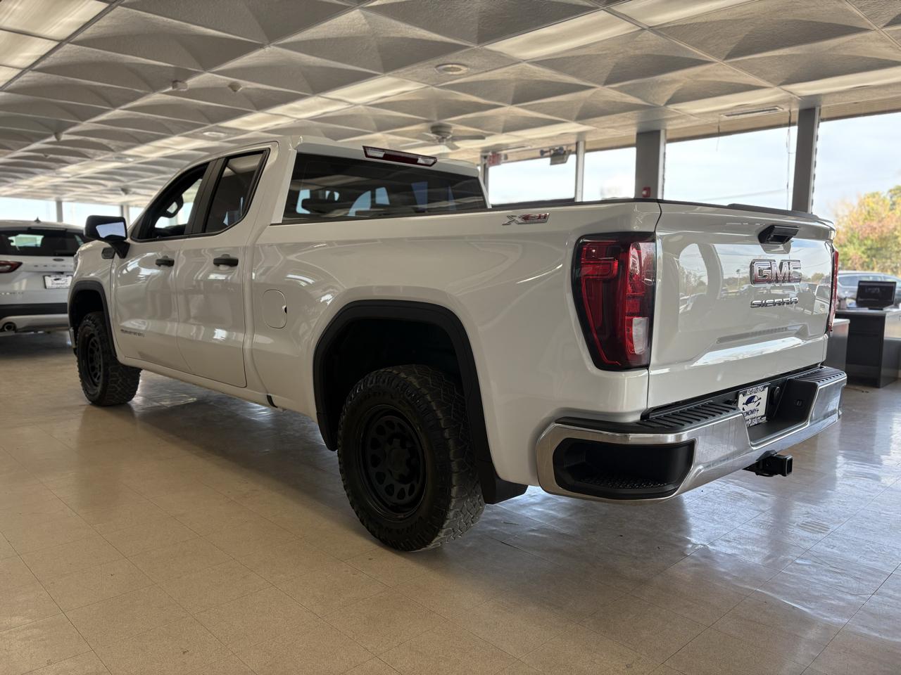 GMC Sierra 1500 4WD Double Cab 147" Pro 2023