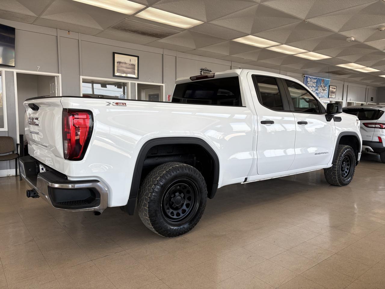 GMC Sierra 1500 4WD Double Cab 147" Pro 2023