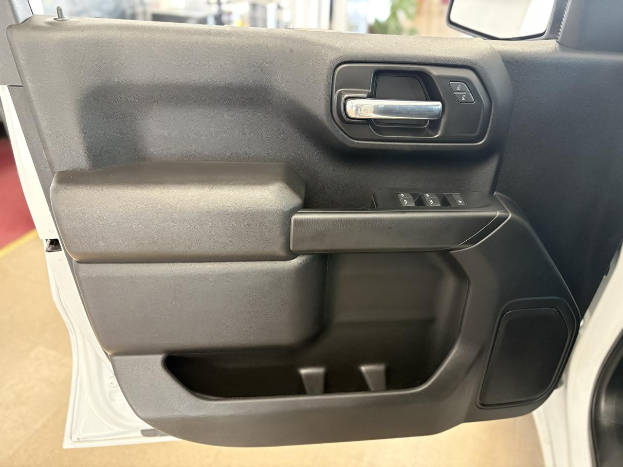 GMC Sierra 1500 4WD Double Cab 147" Pro 2023