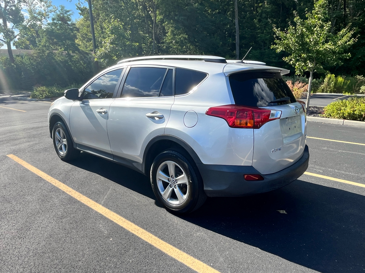 Toyota RAV4 XLE AWD 2015 Toyota RAV4 XLE AWD 2015