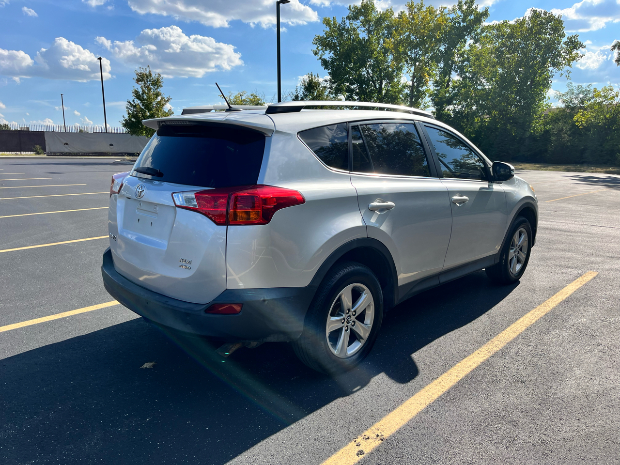 Toyota RAV4 XLE AWD 2015 Toyota RAV4 XLE AWD 2015