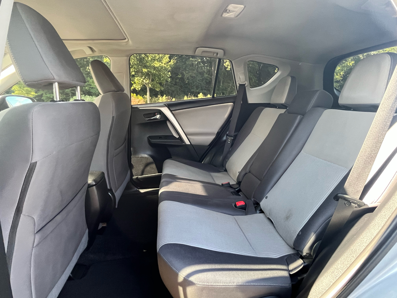 Toyota RAV4 XLE AWD 2015 Toyota RAV4 XLE AWD 2015