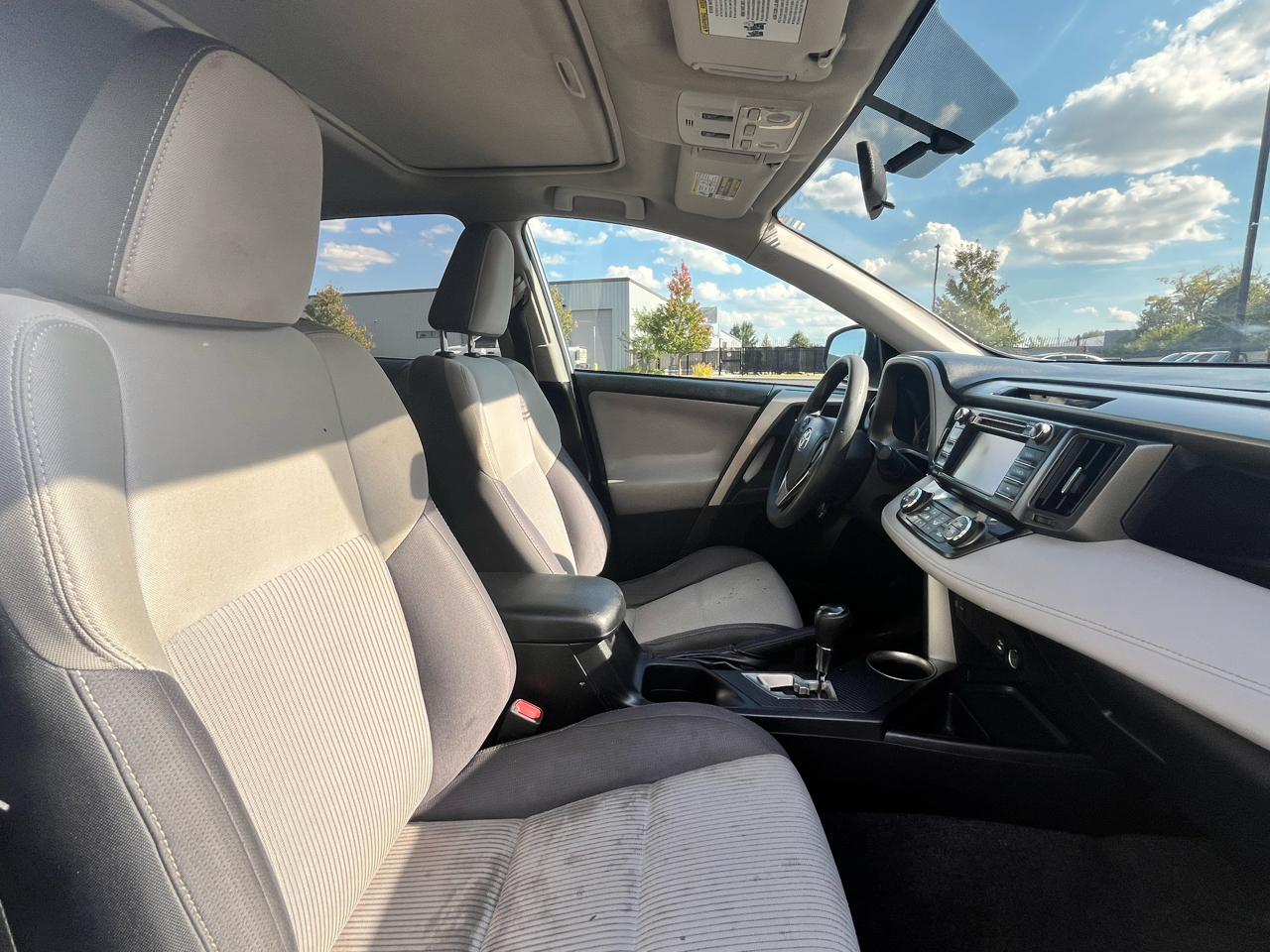 Toyota RAV4 XLE AWD 2015 Toyota RAV4 XLE AWD 2015