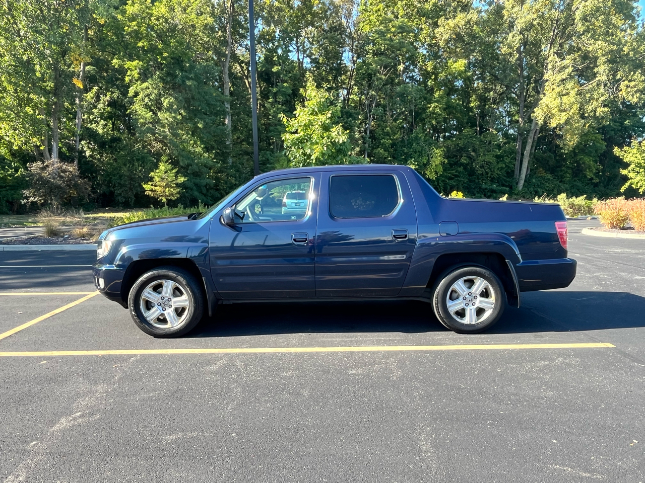 Honda Ridgeline RTL w/ Navigation 2011 Honda Ridgeline RTL w/ Navigation 2011