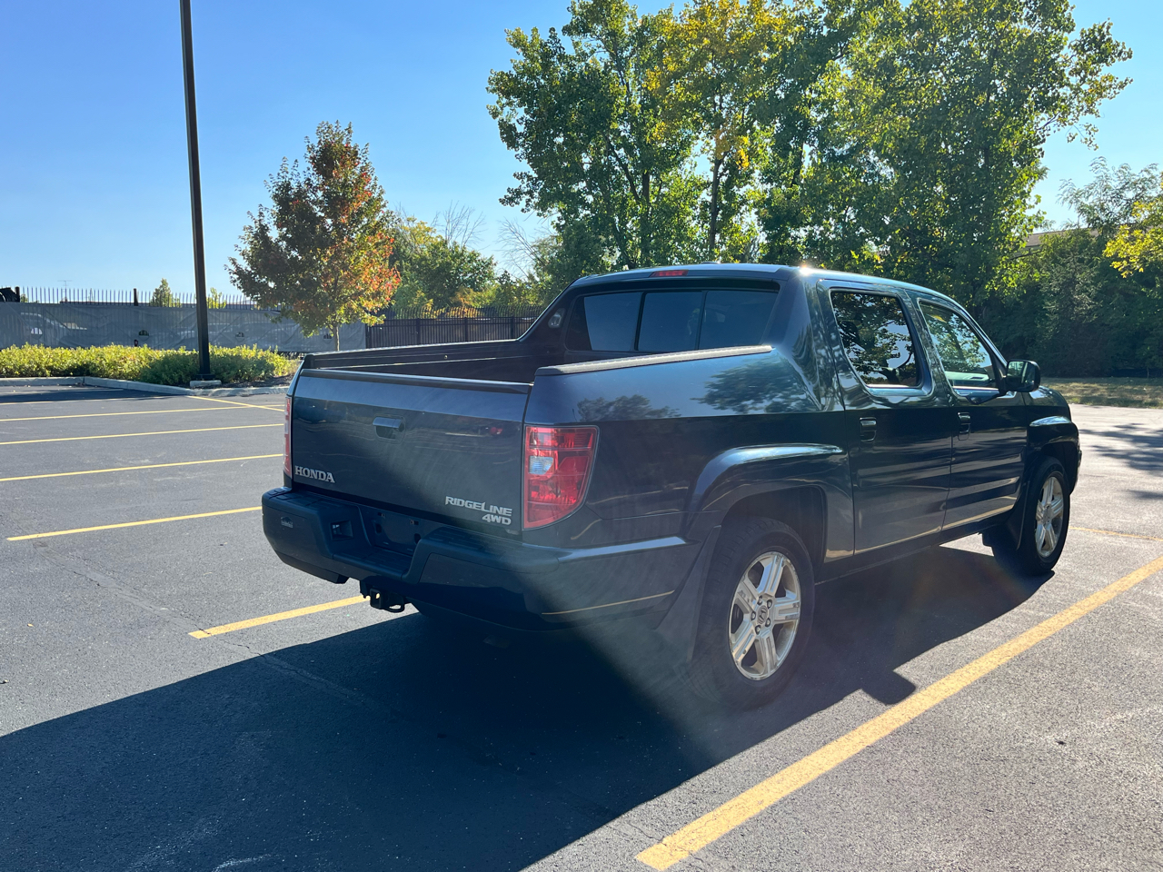 Honda Ridgeline RTL w/ Navigation 2011 Honda Ridgeline RTL w/ Navigation 2011