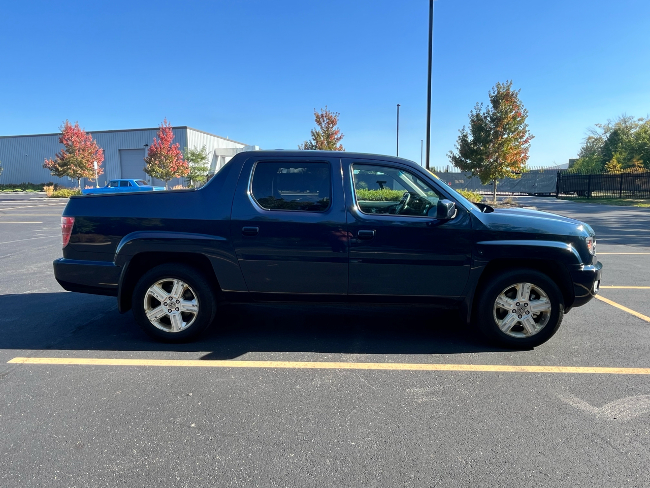 Honda Ridgeline RTL w/ Navigation 2011 Honda Ridgeline RTL w/ Navigation 2011