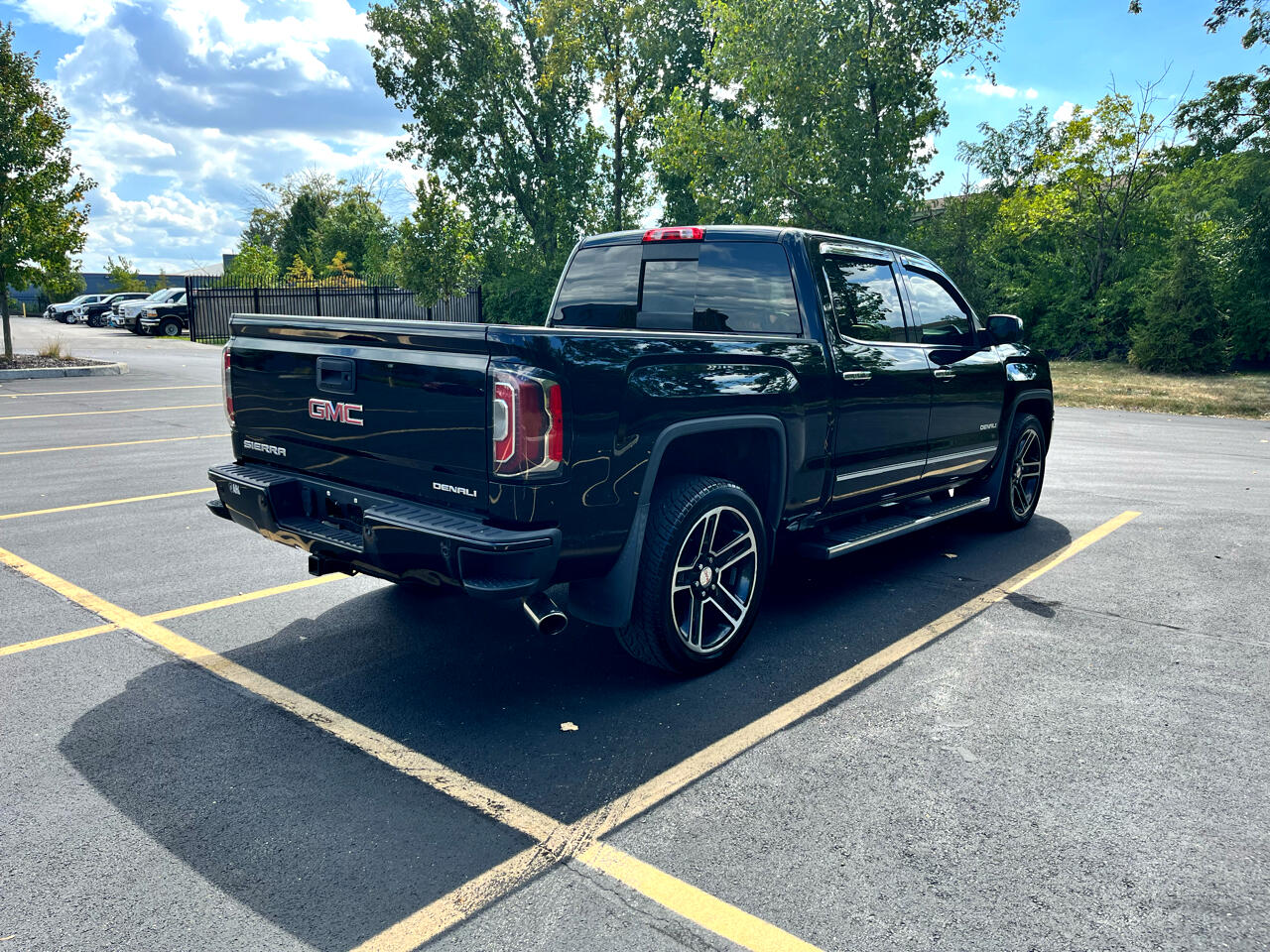 GMC Sierra 1500 Denali Crew Cab Long Box 4WD 2016 GMC Sierra 1500 Denali Crew Cab Long Box 4WD 2016