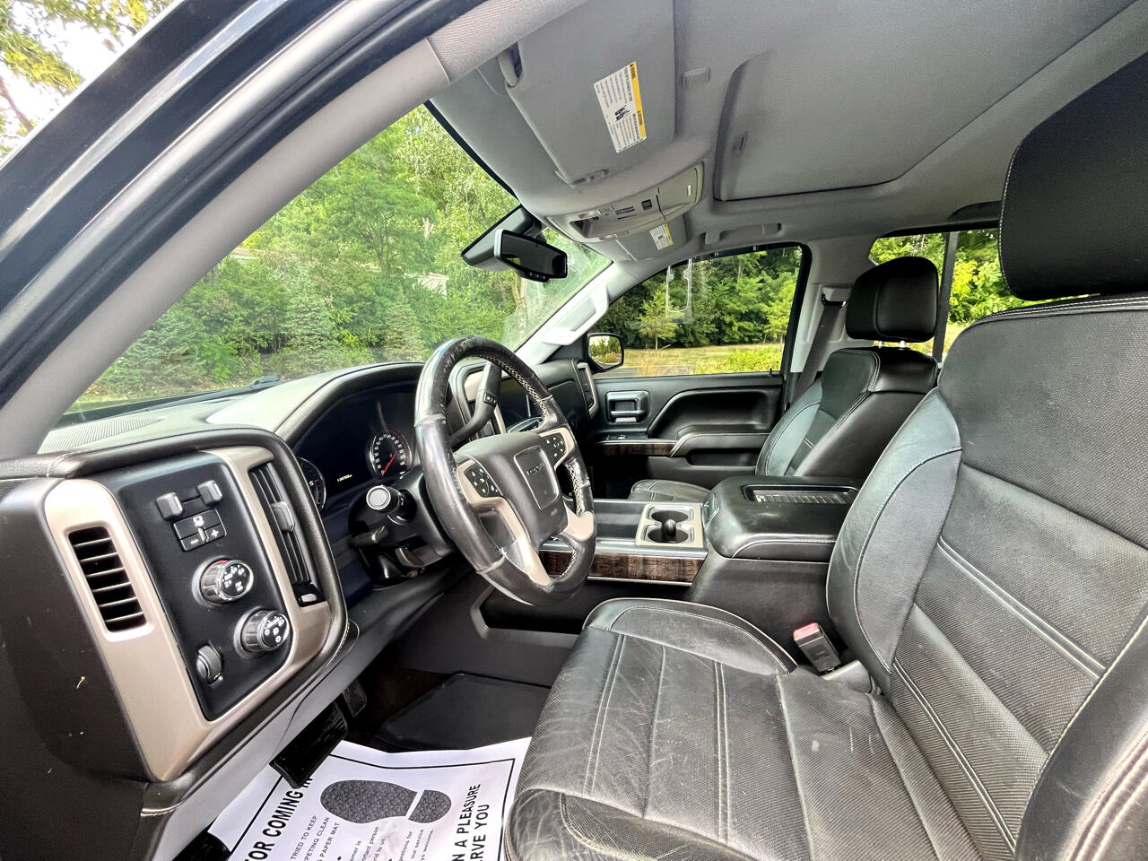 GMC Sierra 1500 Denali Crew Cab Long Box 4WD 2016 GMC Sierra 1500 Denali Crew Cab Long Box 4WD 2016