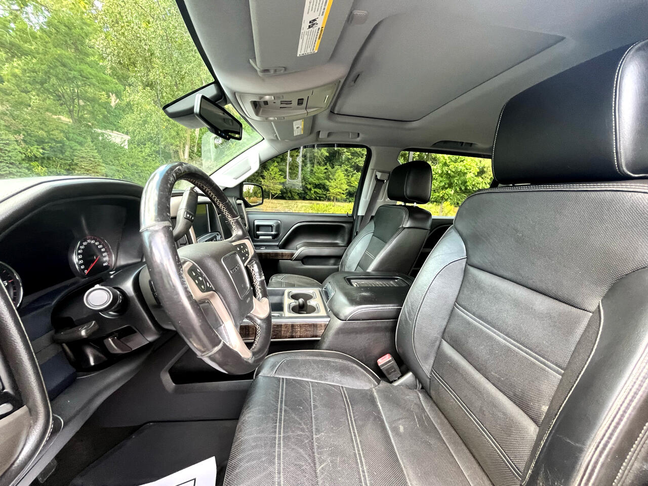 GMC Sierra 1500 Denali Crew Cab Long Box 4WD 2016 GMC Sierra 1500 Denali Crew Cab Long Box 4WD 2016