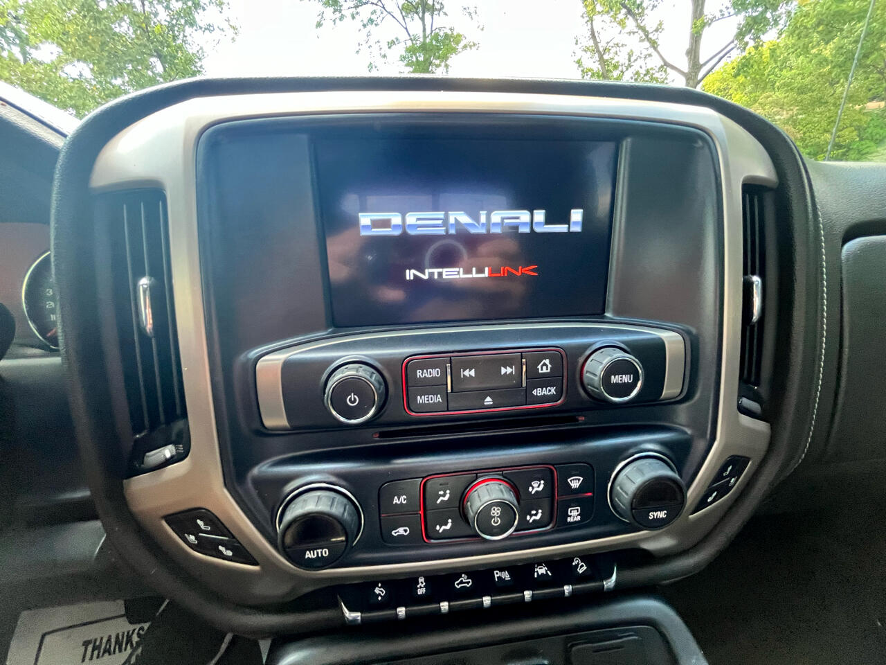 GMC Sierra 1500 Denali Crew Cab Long Box 4WD 2016 GMC Sierra 1500 Denali Crew Cab Long Box 4WD 2016