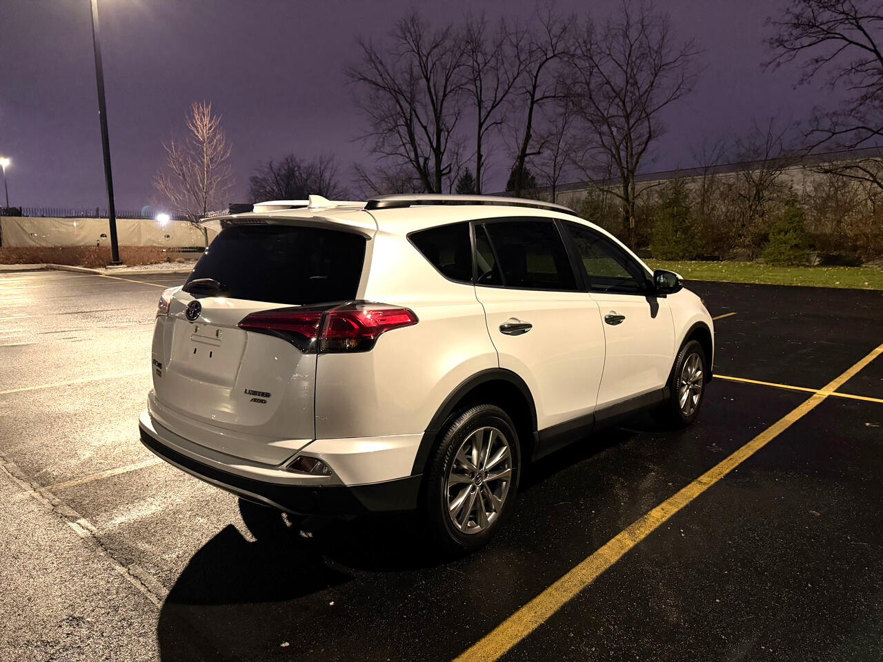 Toyota RAV4 Limited AWD 2017
