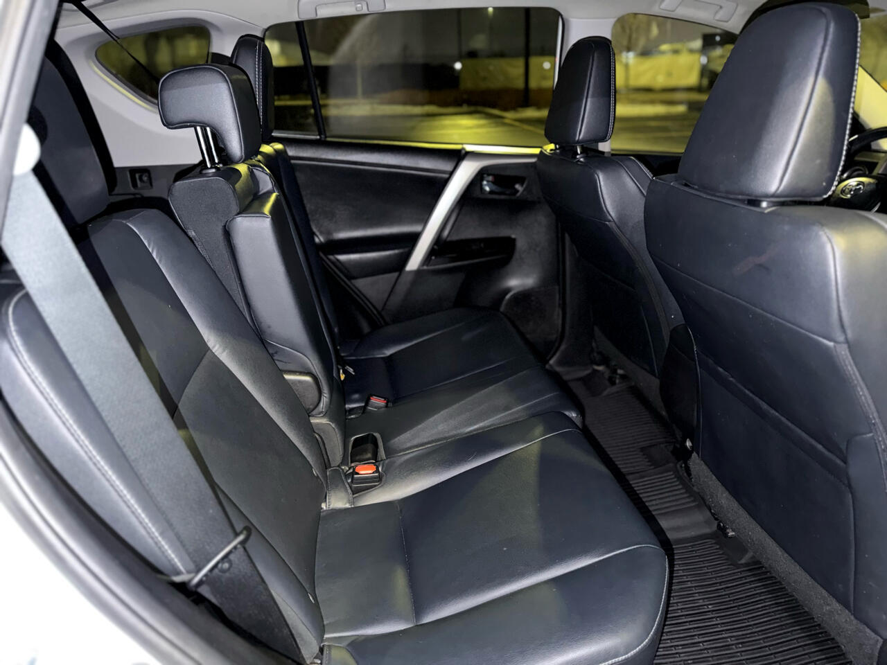 Toyota RAV4 Limited AWD 2017