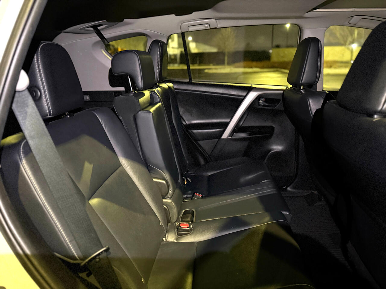 Toyota RAV4 Limited AWD 2017