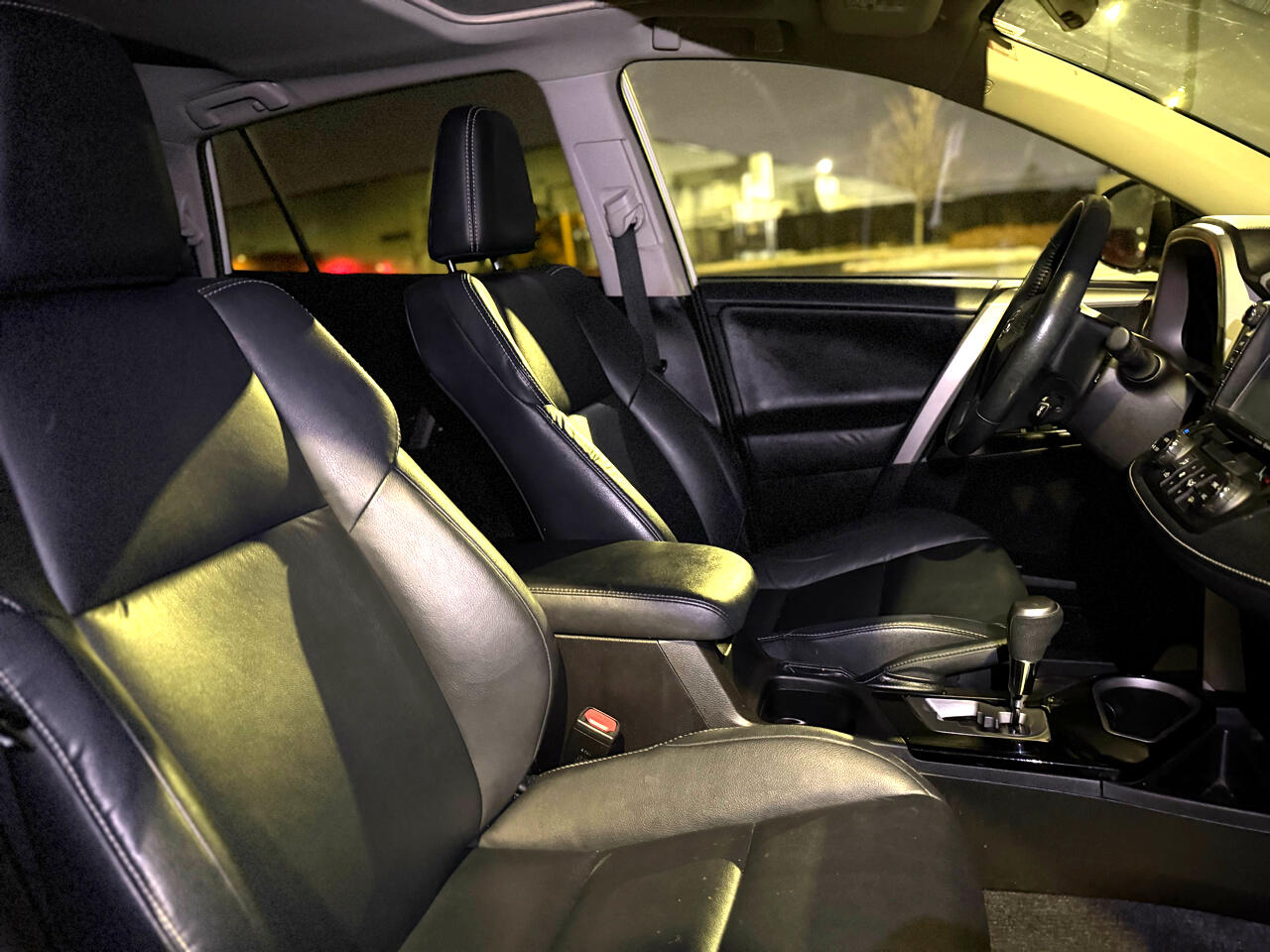 Toyota RAV4 Limited AWD 2017