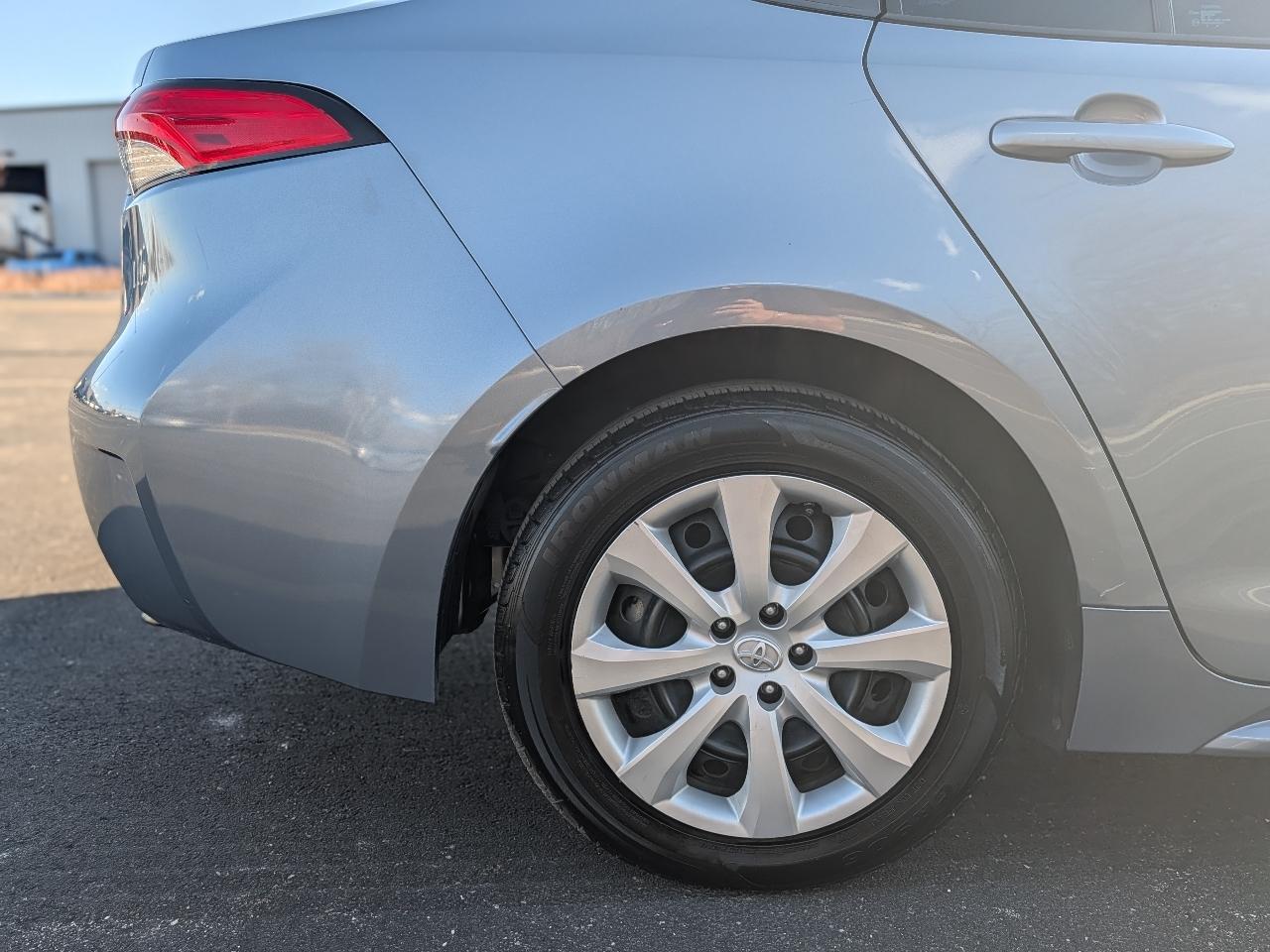 Toyota Corolla LE 2021