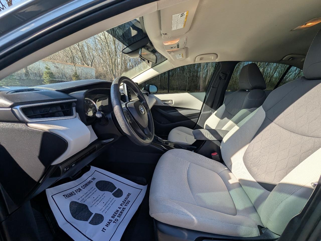 Toyota Corolla LE 2021