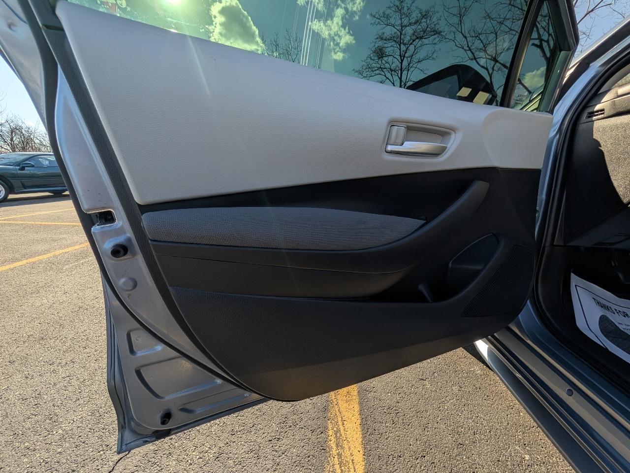 Toyota Corolla LE 2021