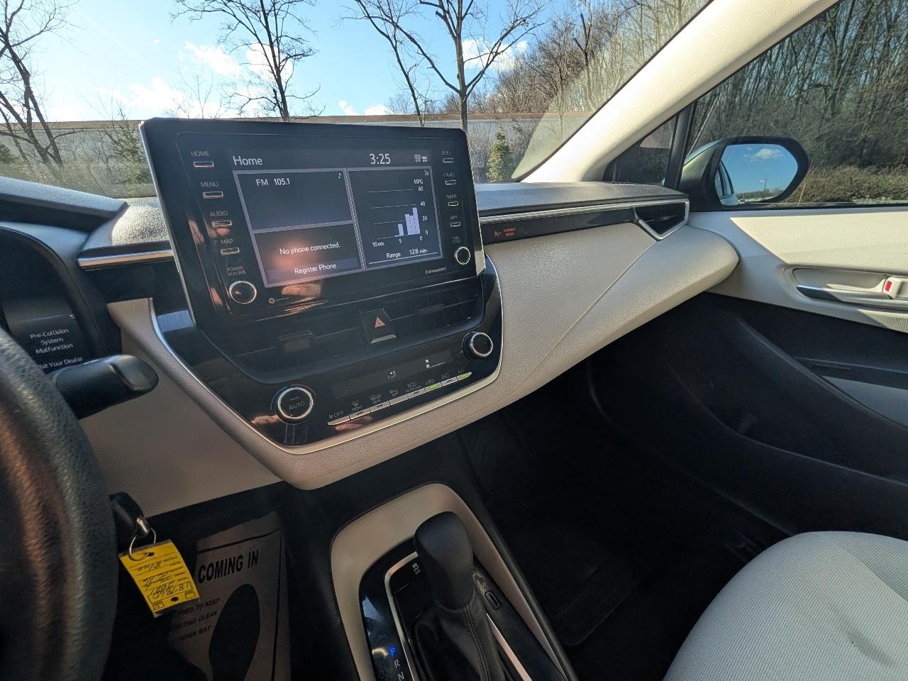 Toyota Corolla LE 2021