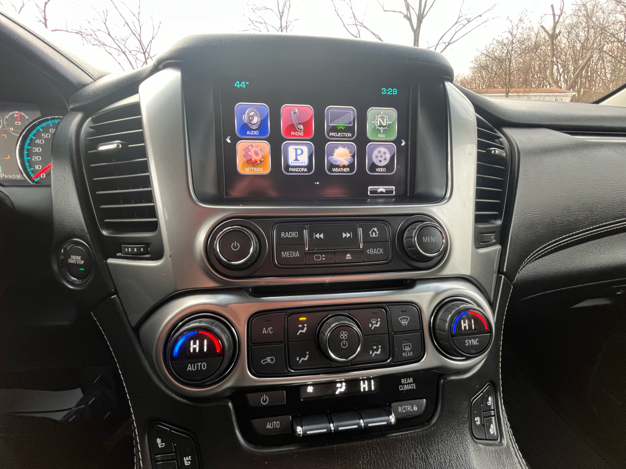 Chevrolet Suburban LTZ 4WD 2016