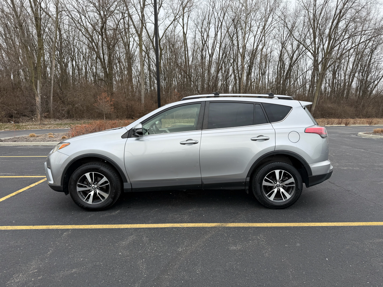 Toyota RAV4 XLE FWD 2018