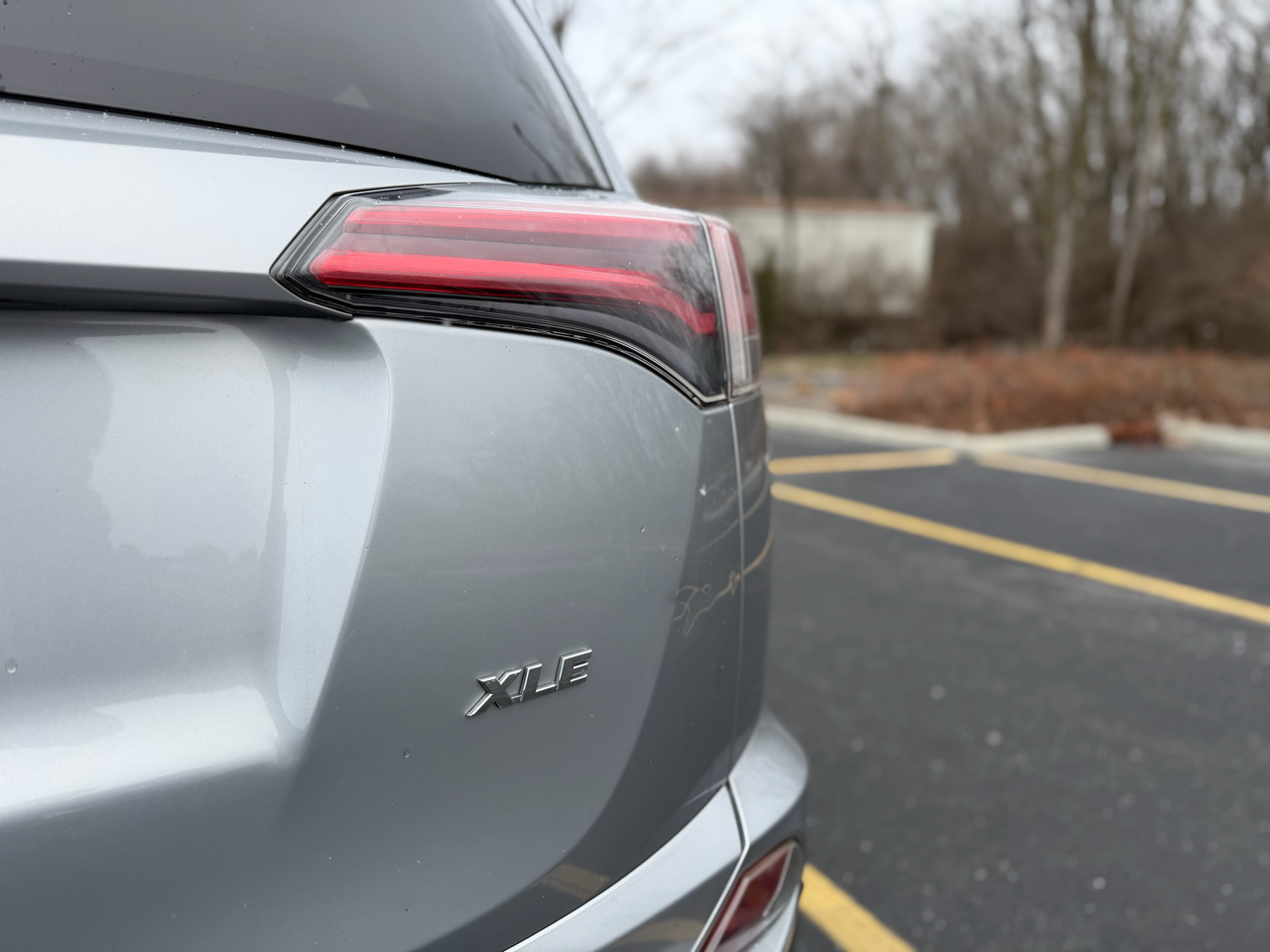 Toyota RAV4 XLE FWD 2018