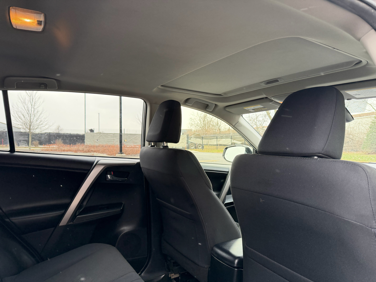 Toyota RAV4 XLE FWD 2018