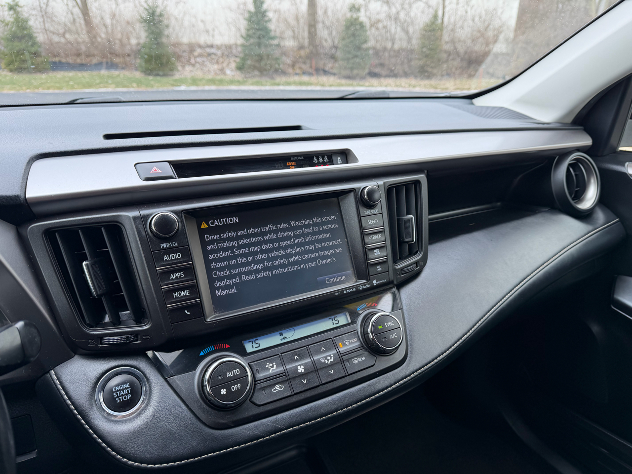 Toyota RAV4 XLE FWD 2018