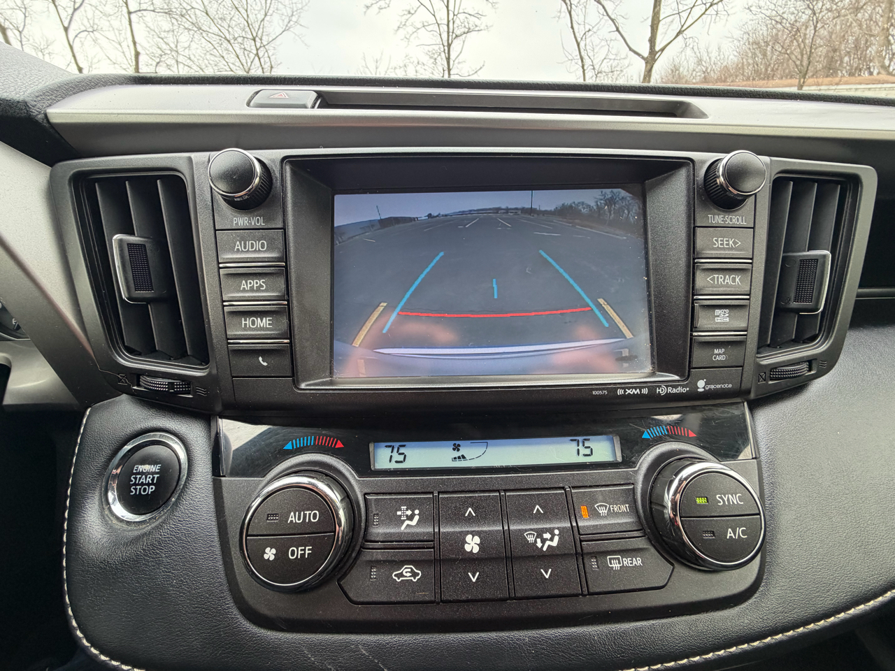 Toyota RAV4 XLE FWD 2018