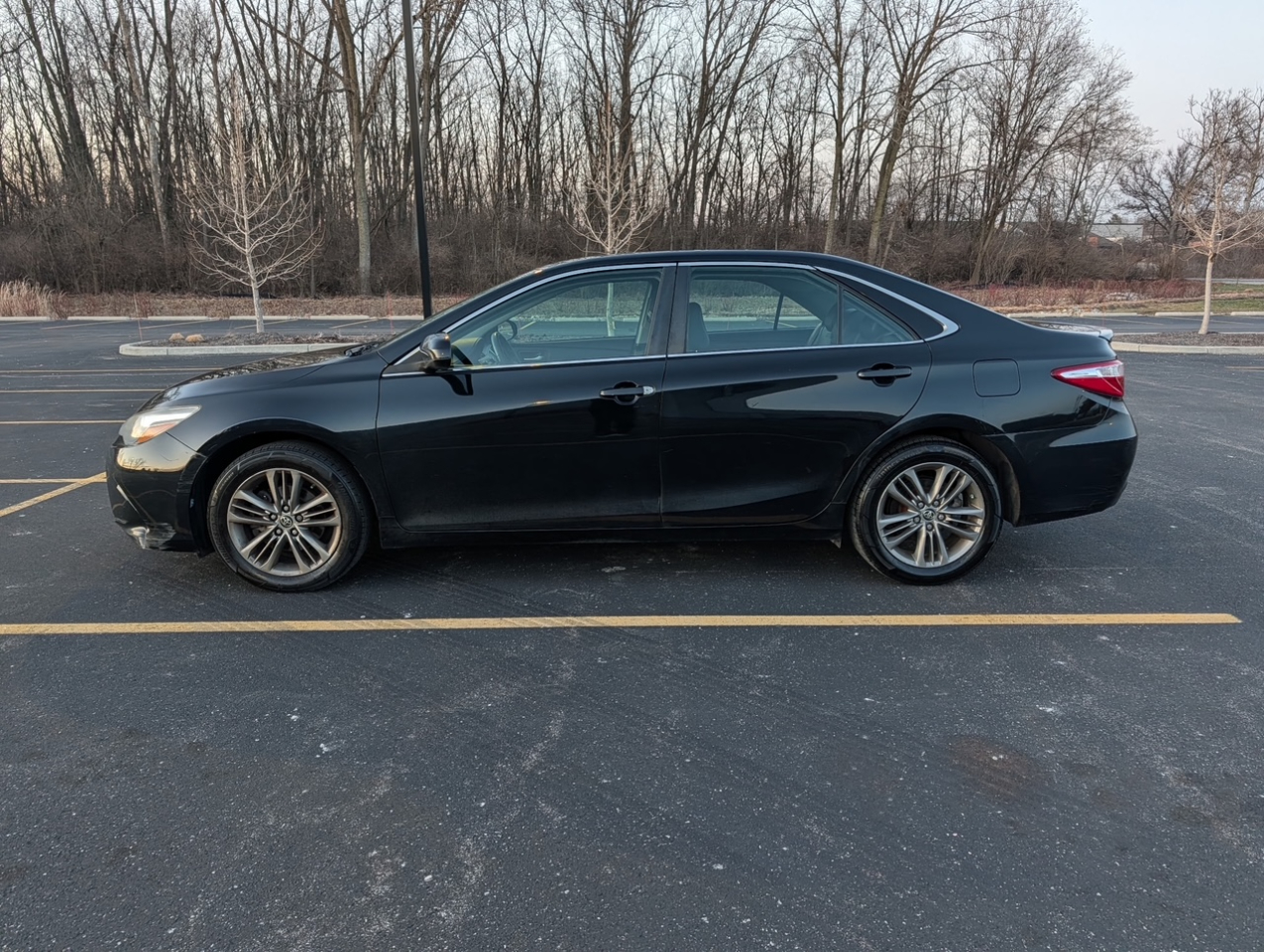 Toyota Camry SE 2015