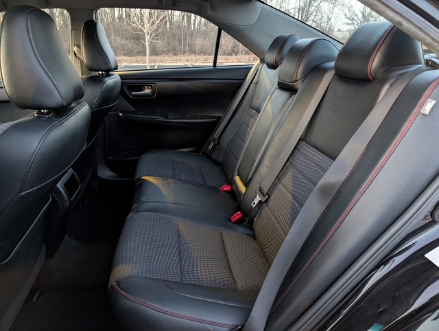 Toyota Camry SE 2015