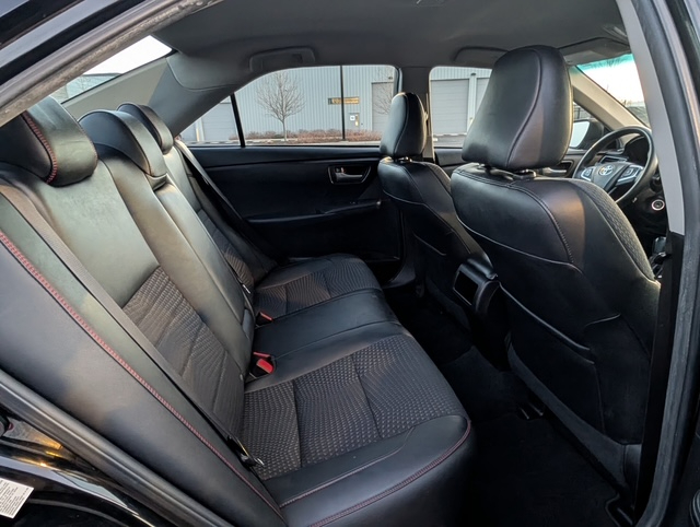 Toyota Camry SE 2015