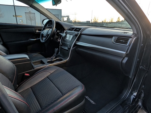 Toyota Camry SE 2015