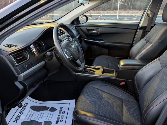 Toyota Camry SE 2015