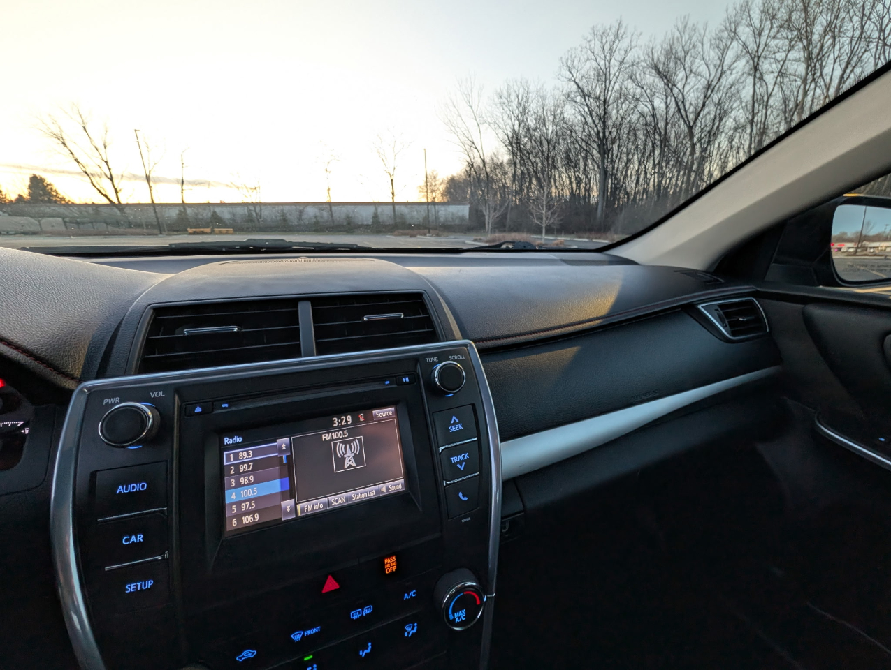 Toyota Camry SE 2015