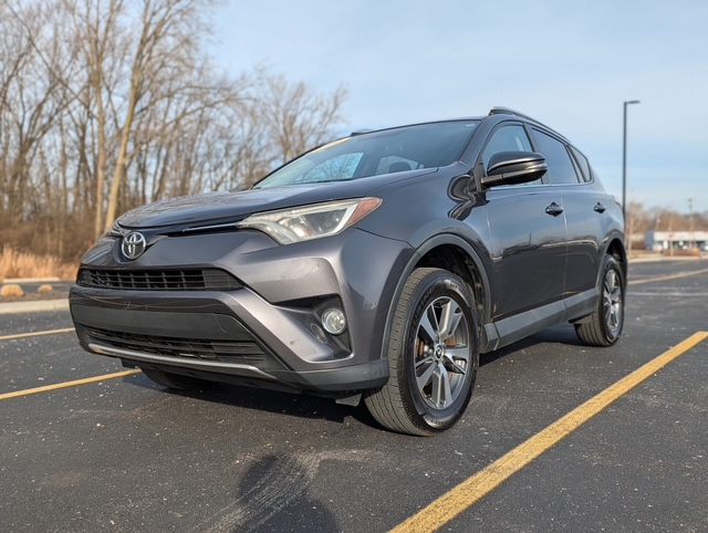Toyota RAV4 XLE FWD 2016