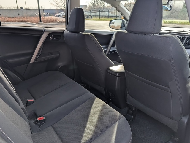 Toyota RAV4 XLE FWD 2016