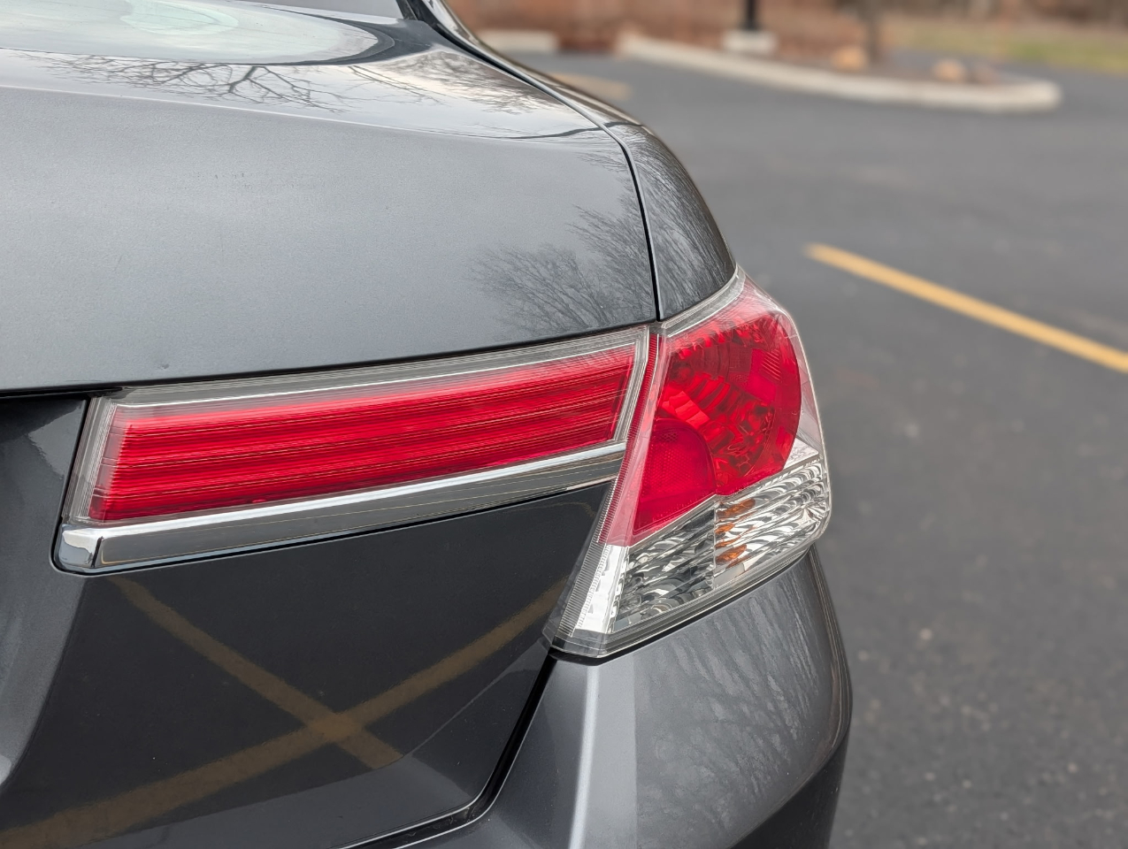 Honda Accord LX sedan AT 2012