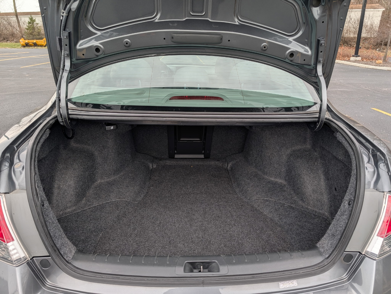 Honda Accord LX sedan AT 2012