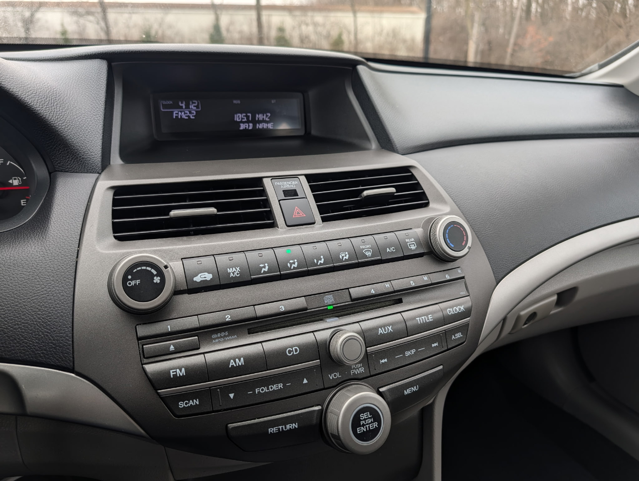 Honda Accord LX sedan AT 2012