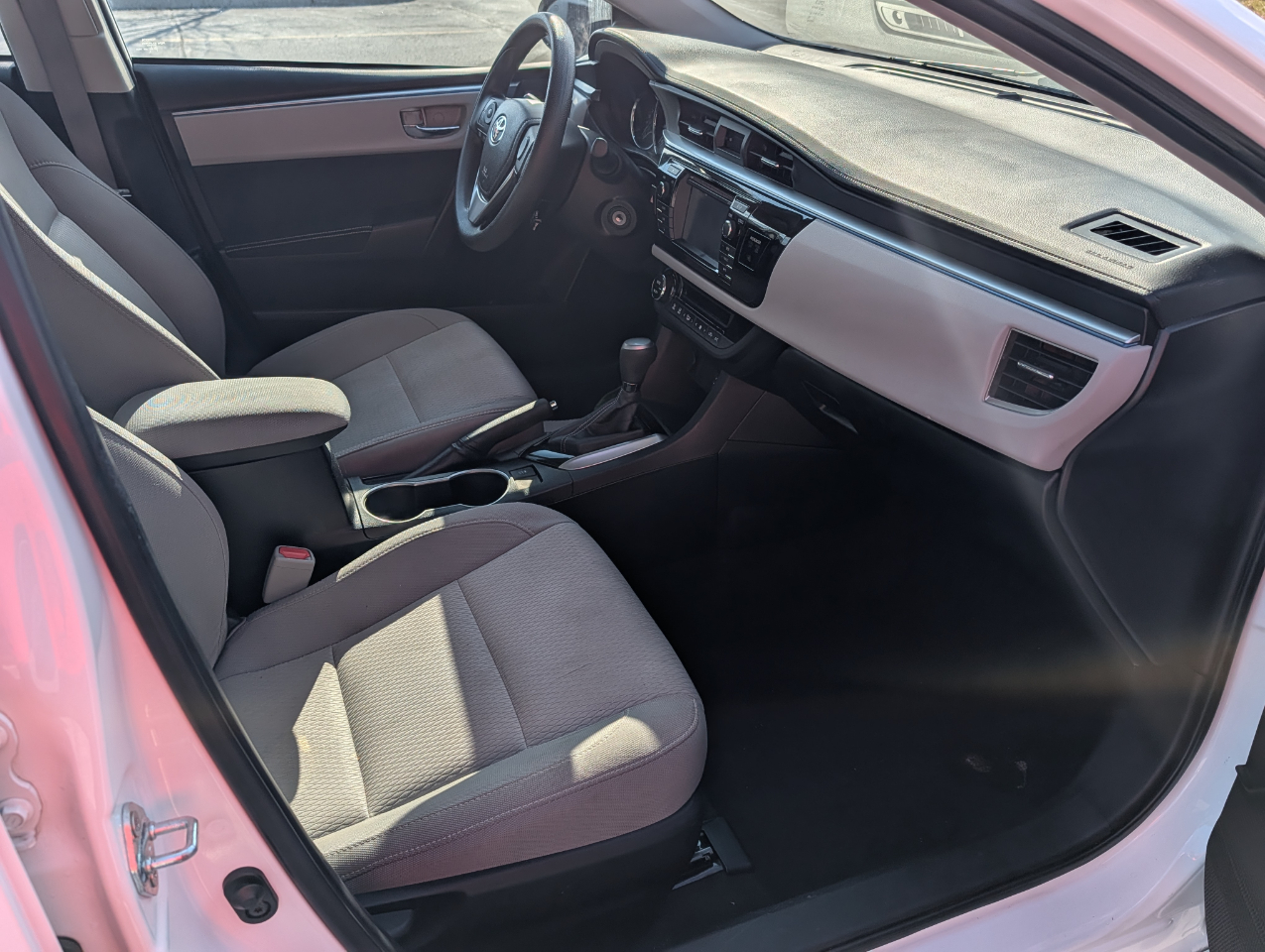 Toyota Corolla LE 2014