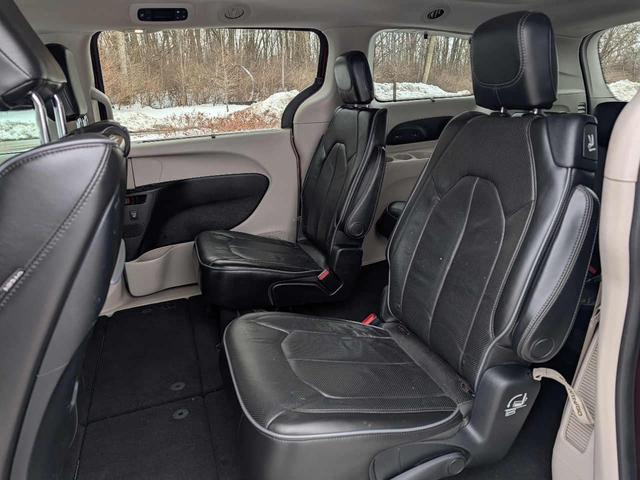 Chrysler Pacifica Limited 2017