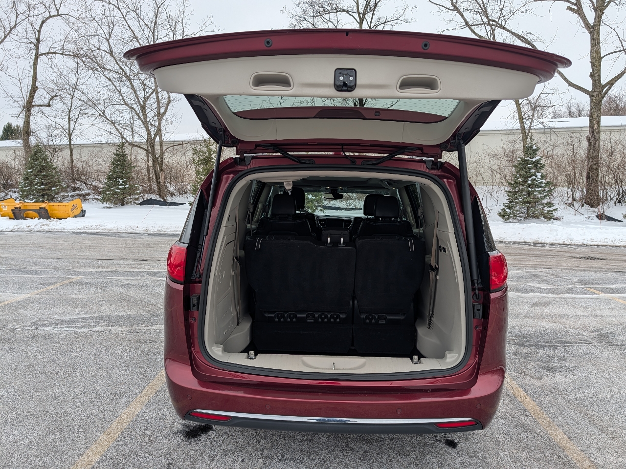 Chrysler Pacifica Limited 2017