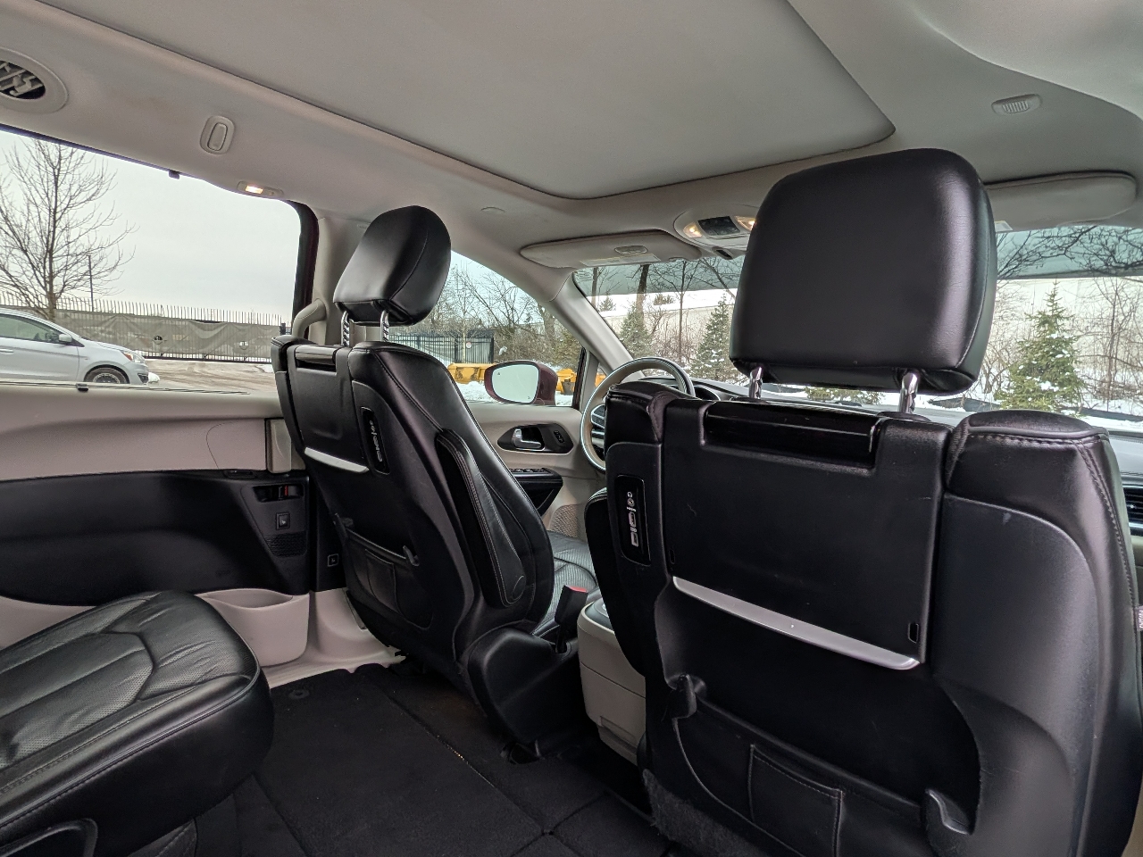 Chrysler Pacifica Limited 2017