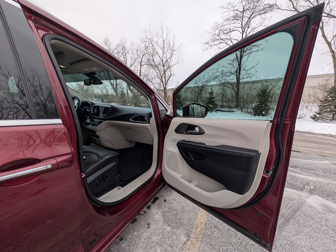 Chrysler Pacifica Limited 2017