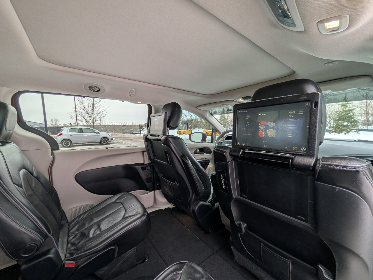 Chrysler Pacifica Limited 2017