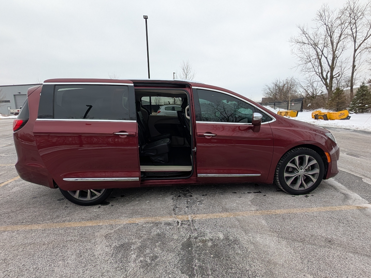 Chrysler Pacifica Limited 2017