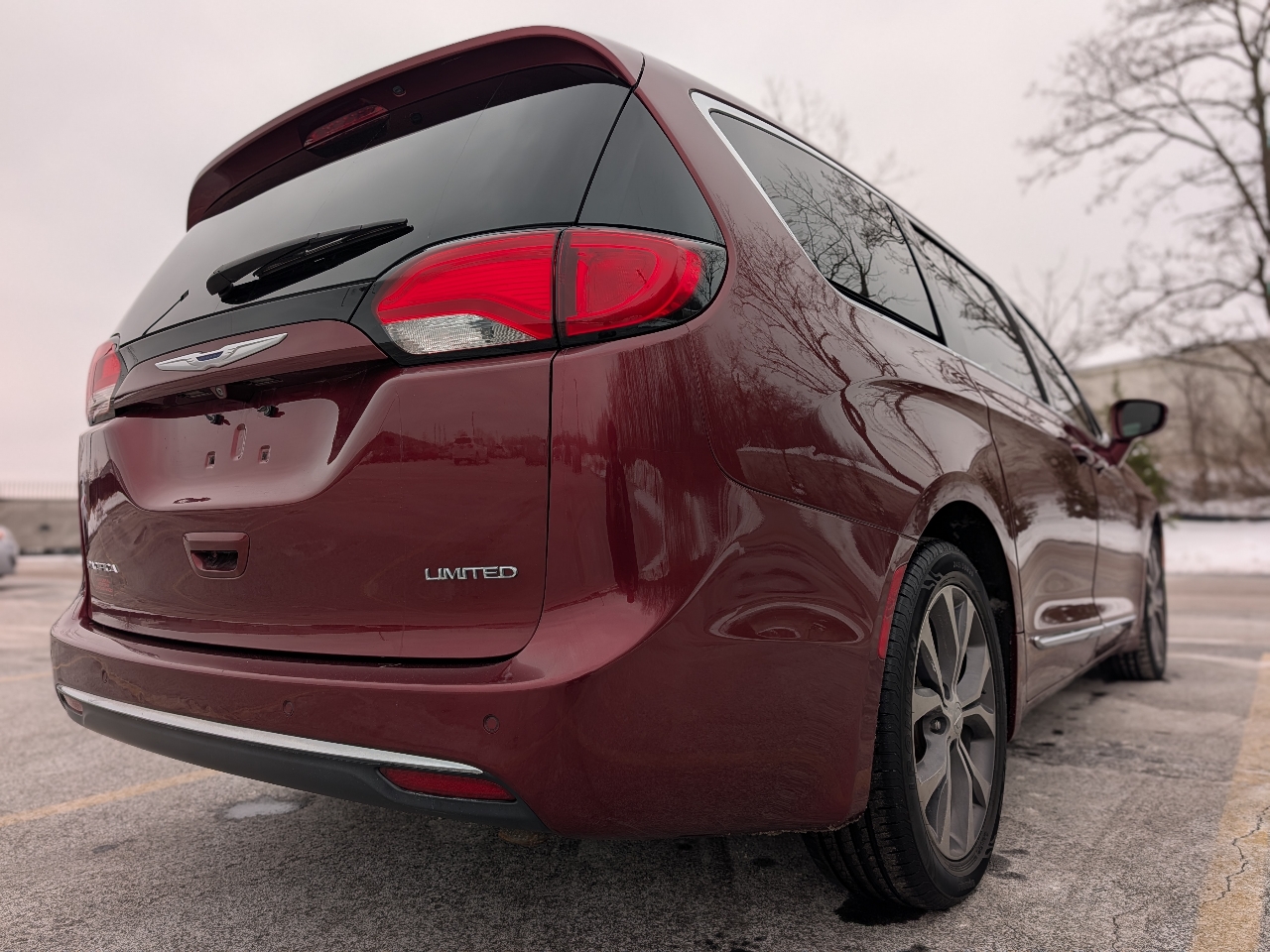 Chrysler Pacifica Limited 2017