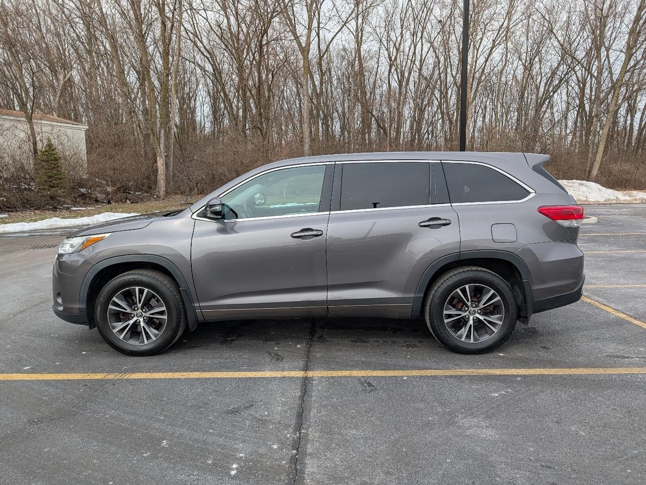 Toyota Highlander LE FWD I4 2017