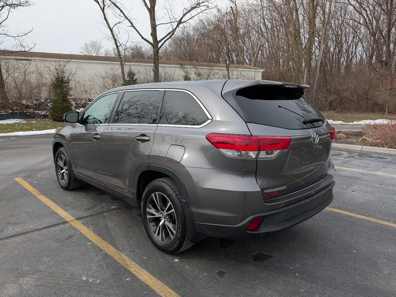 Toyota Highlander LE FWD I4 2017